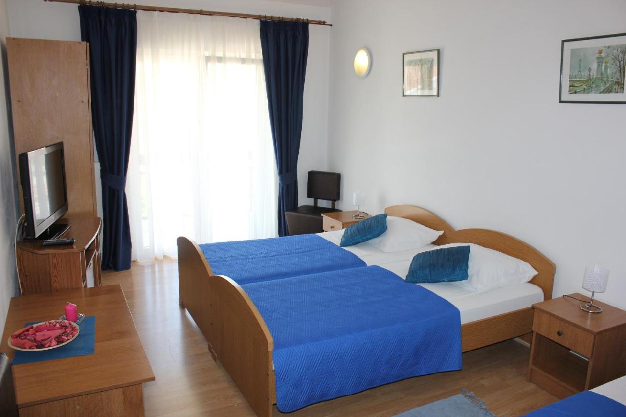 Guesthouse San Antonio Плоче Экстерьер фото