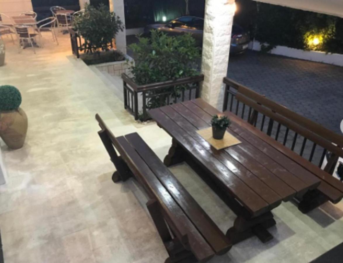 Guesthouse San Antonio Плоче Экстерьер фото
